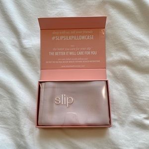Slip Silk Pillowcase